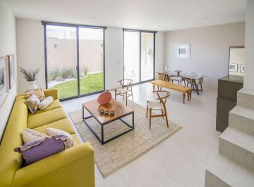 Casa · 126m² · 3 Recámaras · 2 Estacionamientos · Casa en Venta Zibata Queretaro