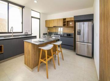 Casa · 160m² · 3 Recámaras · 2 Estacionamientos · Casa en Venta en Zibatá Querétaro