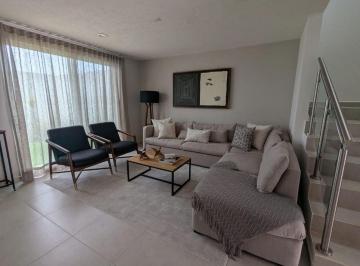 Casa · 215m² · 3 Recámaras · 2 Estacionamientos · Casa en Venta en La Vista Querétaro
