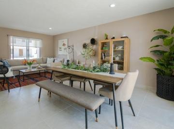 Casa · 151m² · 3 Recámaras · 2 Estacionamientos · Casa en Venta en La Vista Residencial, Querétaro