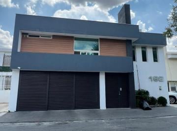 Casa de 3 habitaciones, Monterrey · Casa en Venta, Zona Contry, Monterrey Nuevo León.