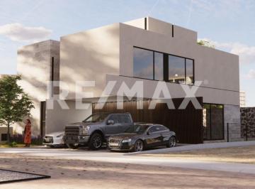 Casa · 280m² · 3 Recámaras · 3 Estacionamientos · Casa en Venta en San Benito Lomas del Campanario Norte Queretaro