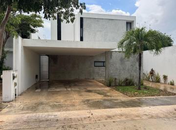 d9f630fb0696ce74e7590e319a1d7eab2ce0ce532a95c14c54167c99a13deda1 · Casa en Venta en Privada Residencial en Cholul