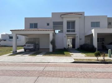 Casa de 3 habitaciones, Celaya · Casa en Renta Ribera Azul, Riveras del Campestre