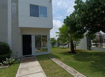 Casa en condominio de 3 habitaciones, Veracruz · Casa en Renta, Climatizada y Amueblada, Atención Zona Industrial