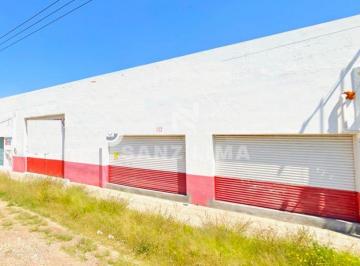 Bodega comercial , Celaya · Carr. Celaya - Salvatierra: Amplias Bodegas, Cerca a Vias Rapidas de Comunicación