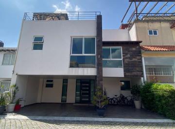 Casa en condominio de 3 habitaciones, Toluca · Casa en Venta en Jardines de Tlacopa, Toluca