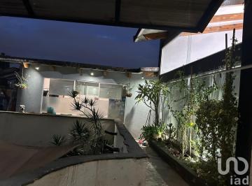 Casa · 363m² · 8 Recámaras · 2 Estacionamientos · Amplia Casa en Venta en Culhuacan