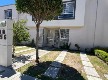 Casa en condominio de 2 habitaciones, Querétaro · Casa en Renta en Ciudad del Sol, Querétaro - Semi - Amueblada