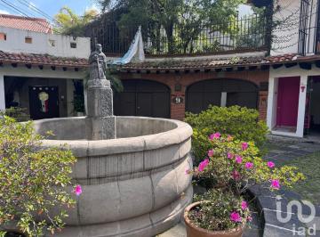 Casa · 376m² · 3 Recámaras · 4 Estacionamientos · Casa en Venta, Los Alpes, Periférico Sur