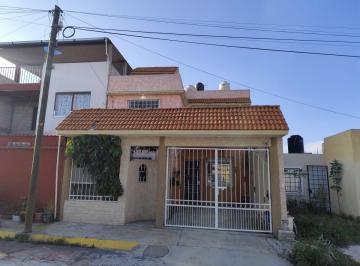 Casa de 4 habitaciones, Zempoala · Casa en 3 Niveles con Roof en Santa Matilde, Sur de Pachuca