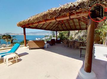 Casa · 738m² · 5 Recámaras · 4 Estacionamientos · Marina Brisas, Sendero del Rey, Acapulco