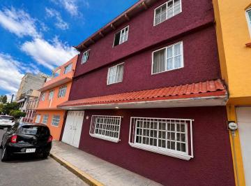 Casa de 3 habitaciones, Iztapalapa · Casa Amplia de 3 Niveles con Roof Garden y Excelente Ubicación en Iztapalapa
