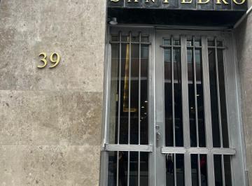 Edificio , Cuauhtémoc · Edificio, a 2 Cuadras del Zócalo Entre Isabel La Católica y Bolivar. 530 M²t, 3792 M²c