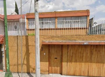 Casa de 3 habitaciones, Azcapotzalco · Casa en Sindicato Mexicana de Electricista en Venta Hipotecaria