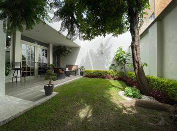 Casa en condominio · 366m² · 3 Recámaras · 2 Estacionamientos · Casa en Venta “club de Golf San Carlos” Metepec