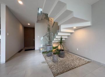 Casa en condominio · 206m² · 3 Recámaras · 2 Estacionamientos · Fp Casa en Venta en Metepec Paseo Jurica