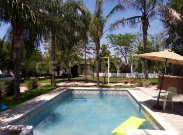Quinta · 300m² · 4 Recámaras · 2 Estacionamientos · Quinta en Venta en Cadereyta Jimenez en Nuevo Leon