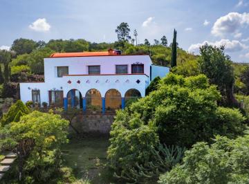 Casa de 3 habitaciones, Guanajuato · Casa en Venta en San Javier con Gran Jardín