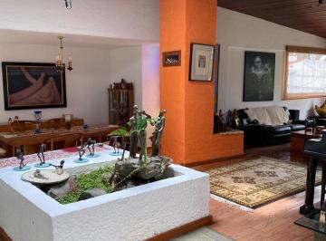Casa · 446m² · 4 Recámaras · 4 Estacionamientos · Excelente Propiedad