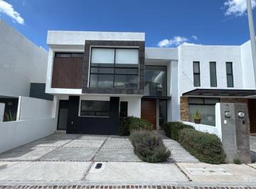 Casa en condominio de 4 habitaciones, El Marqués · Casa Residencial en Venta Zibata, Priv. Turquesa, Universidad Anahuac, Zibata, Heb, Queretaro
