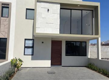 Casa de 4 habitaciones, Morelia · Casa a Unas Cuadras de La Fiscalía, El Infonavit