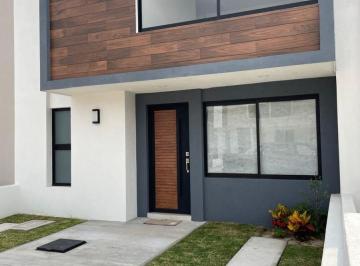 Casa de 4 habitaciones, Morelia · Casa en Venta Cerca a Walmart La Huerta, Fraccionamiento Las Marianas, Morelia