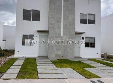 Casa de 2 habitaciones, El Marqués · Venta Casa en Querétaro con 2 Recámaras, Patio, Áreas Verdes, Juegos Infantiles y Seguridad. Adhg
