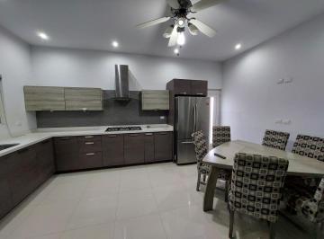 Casa · 162m² · 3 Recámaras · 2 Estacionamientos · Casa en Renta en Cumbres Elite Monterrey