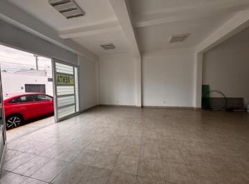 Oficina · 290m² · 6 Estacionamientos · Edificio Comercial a un Costado Fiscalia Toluca
