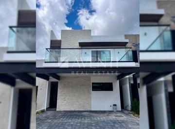 Casa de 4 habitaciones, Benito Juárez · Casa en Venta, Río Residencial, Cancún.