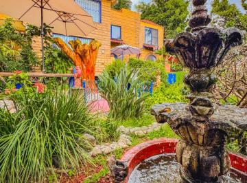 Casa de 4 habitaciones, Tepoztlán · Magnífica Propiedad en Venta en Tepoztlán, Ideal Para Inversionistas. a Minutos del Pueblo Mágico.