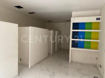 Local comercial · 43m² · Local en Renta en Plaza Fiesta Arboledas