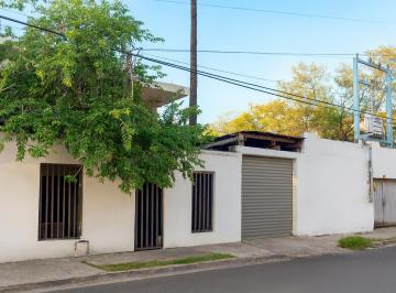 Bodega comercial de 6 habitaciones, Monterrey · Bodega - Taller con Oficinas. Excelente Ubicación