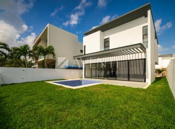 Casa de 4 habitaciones, Benito Juárez · Casa en Venta, Lagos del Sol Residencial, Cancún.