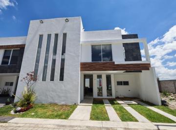 Casa de 3 habitaciones, San Pedro Cholula · Excelentes Casas en Xixitla Cerca de Zerezotla