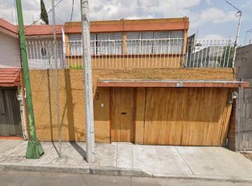 Casa de 4 habitaciones, Azcapotzalco · Casa en Azcapotzalco de Recuperacion Bancaria Cerca de Parque Bicentenario!