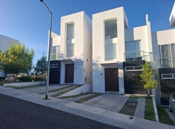 Casa en condominio · 135m² · 3 Recámaras · 2 Estacionamientos · PH - Fraccionamiento Zibatá