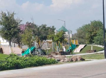 Terreno / Lote , Corregidora · Terreno Totalmente Urbanizado en Fracc. Carlota Hacienda Vanegas