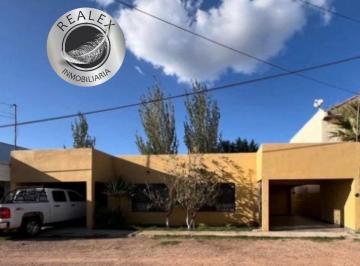 Casa · 193m² · 4 Recámaras · 2 Estacionamientos · Casa - Chihuahua