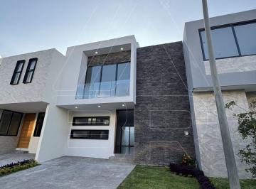 Casa en condominio de 4 habitaciones, Zapopan · Casa Nueva en Venta Dentro de Coto – a un Costado del Parque Metropolitano