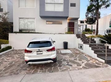 1406687d34438ce19d6c78656b925d40362b7781f7b799dc82bb5853f565e028 · Casa en Venta en Zona Esmeralda