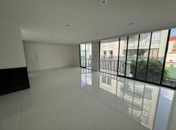 Departamento Renta 160m² de 2 habitaciones · Amplio Departamento con Balcón