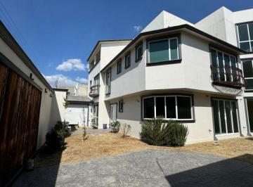 9ae243d898a0df0e6bc62b4865a740b07ee6c54e8dd02535d9738f9a043a53f6 · Casa en Venta Privada 18 de Marzo