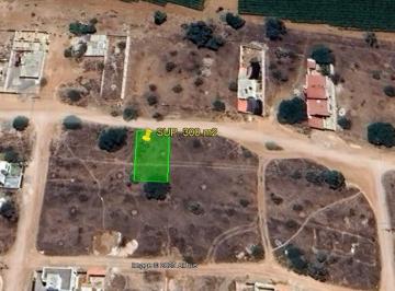 Terreno / Lote · 300m² · Terreno en Venta en El Centenario Tequisquiapan Sup. 300 m con Titulo de Propiedad