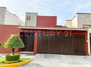 Casa · 385m² · 3 Recámaras · 3 Estacionamientos · Casa en Venta en Cd. Satélite, Naucalpan, Mex.