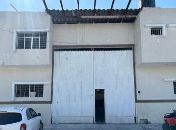 Bodega comercial · 1045m² · 4 Estacionamientos · Bodega en Venta en Col. El Refugio Tlaquepaque