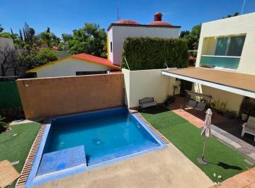 Casa de 5 habitaciones, Querétaro · Casa en Venta en Jurica Campestre, 5 Habitaciones, Alberca Propia y Loft Independiente