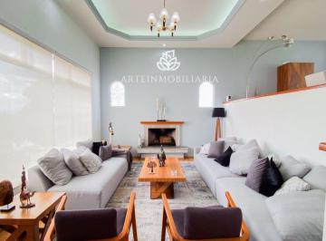 Casa de 3 habitaciones, Atizapán de Zaragoza · Casa en Venta en Loma de Valle con Hermoso Jardín Plano. Checa La Promo del Crucero!