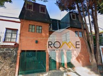 Casa de 3 habitaciones, Coyoacán · Casa en Cd. Jardin Coyoacan en Recuperacion Bancaria Cerca de Centro Comercial Punto